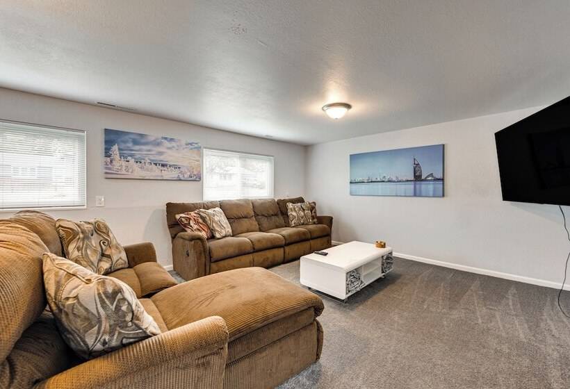 Colorado Springs Home   9 Mi To Garden Of The Gods