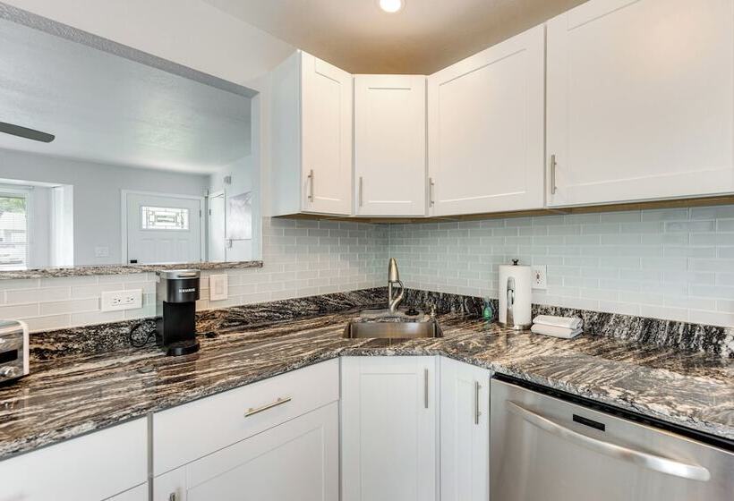 Colorado Springs Home   9 Mi To Garden Of The Gods