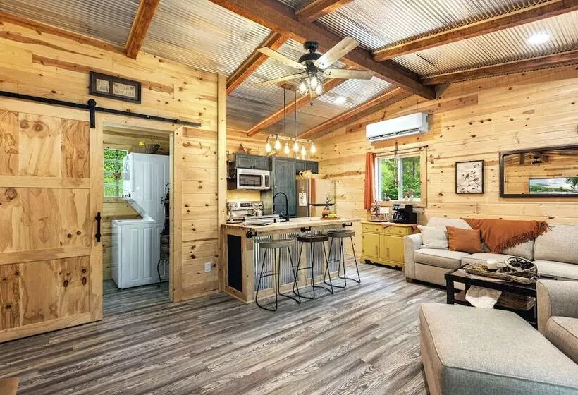 Cozy Cove Cabin
