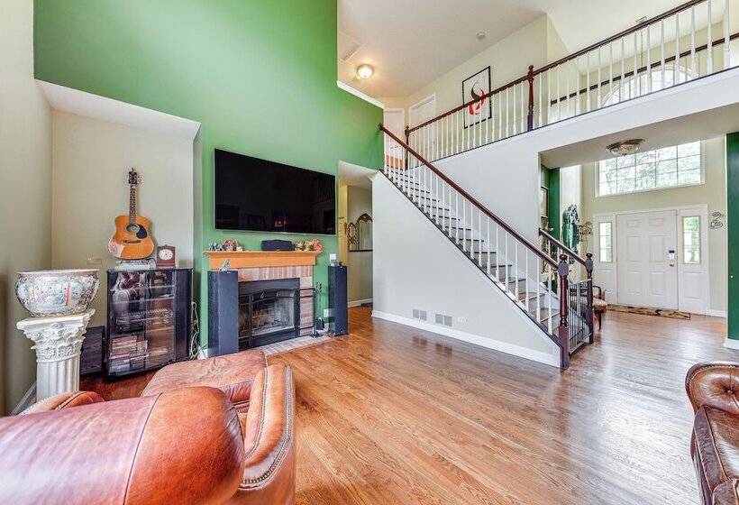 Eclectic Grayslake Home W/ Private Yard & Fire Pit