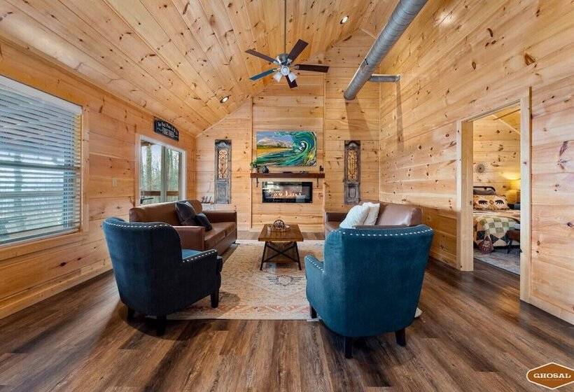 Elevated Escape By Ghosal Luxury Lodging