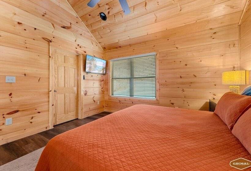 Elevated Escape By Ghosal Luxury Lodging