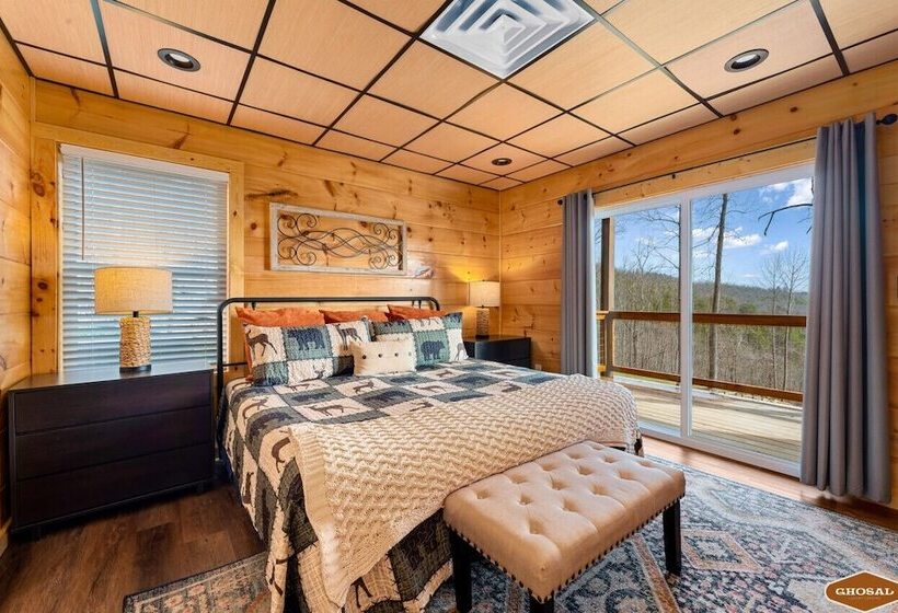 Elevated Escape By Ghosal Luxury Lodging