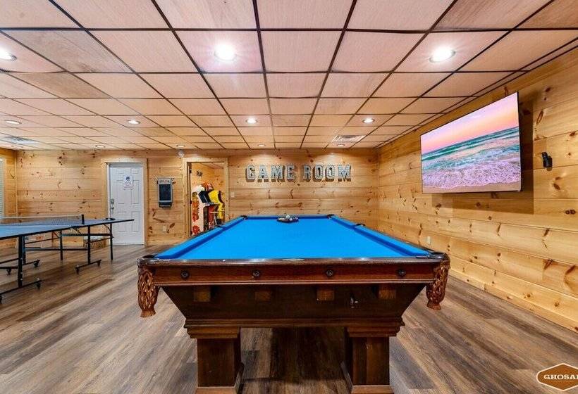 Elevated Escape By Ghosal Luxury Lodging