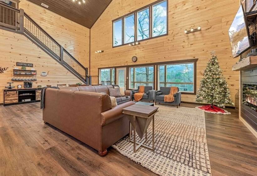 Hidden Gem Masterpiece By Ghosal Luxury Lodging