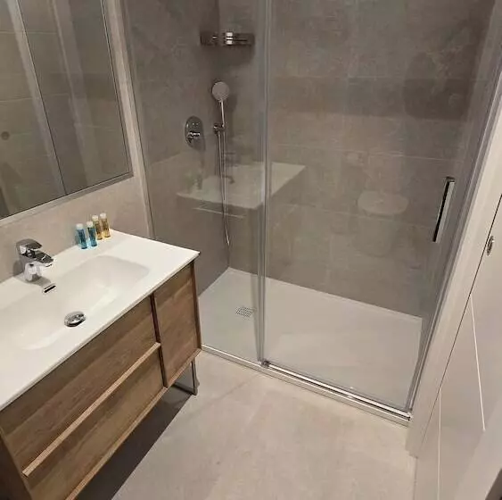 Hostal Rambla 24 By Holihome