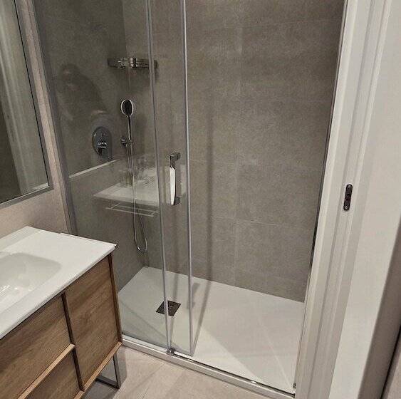 Hostal Rambla 24 By Holihome