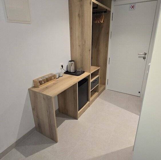 Hostal Rambla 24 By Holihome