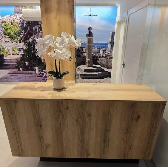 Hostal Rambla 24 By Holihome