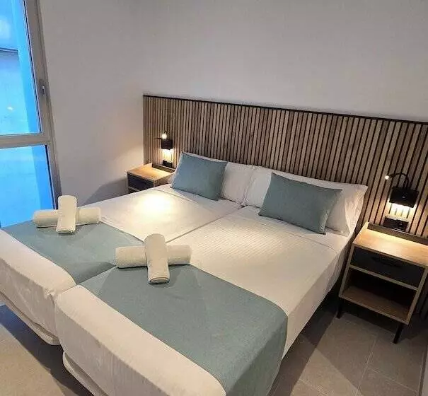 Hostal Rambla 24 By Holihome