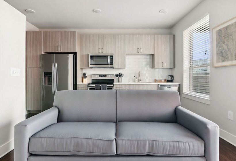 Kasa At Cortland Noda Charlotte