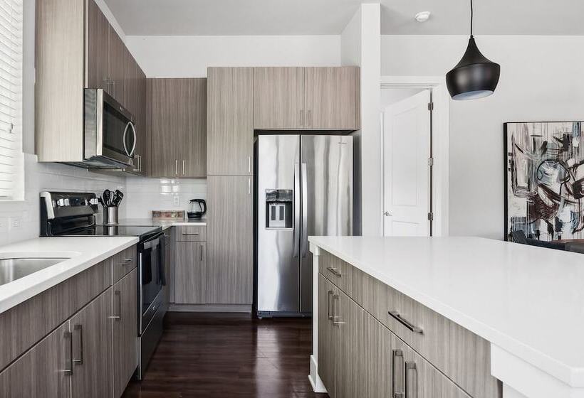 Kasa At Cortland Noda Charlotte