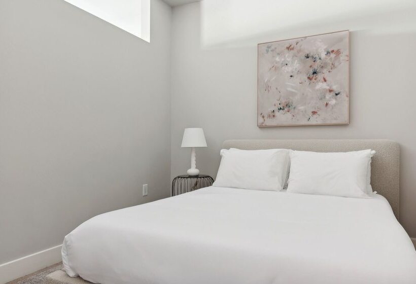 Kasa At Cortland Noda Charlotte