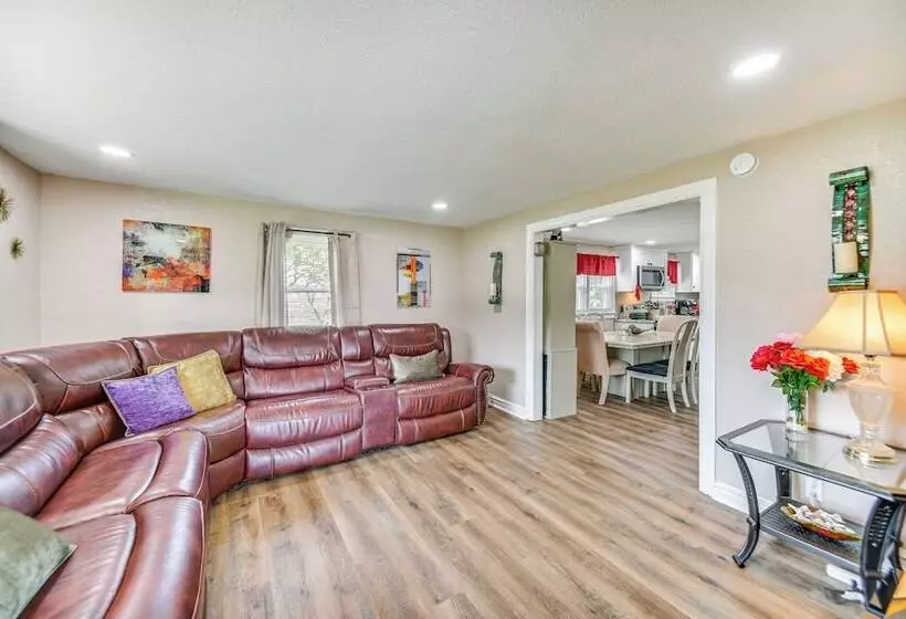 Modern Cape Charles Home: 1 Mi To Kiptopeke Beach!