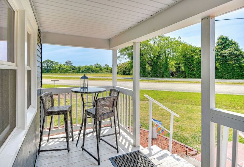 Modern Cape Charles Home: 1 Mi To Kiptopeke Beach!