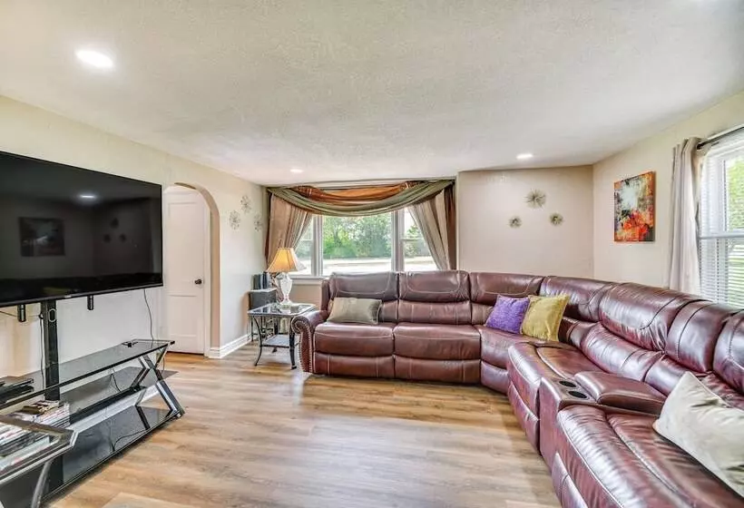 Modern Cape Charles Home: 1 Mi To Kiptopeke Beach!