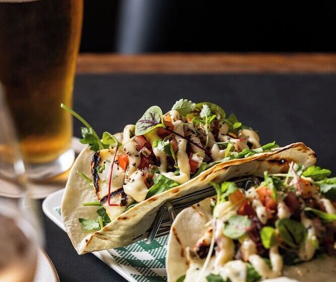 فندق على الطريق Unanderra