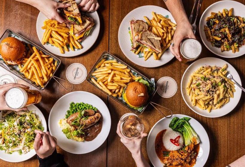 فندق على الطريق Unanderra