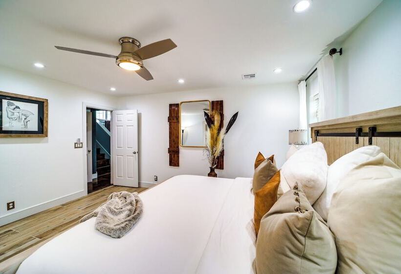 Peace & Tranquility  Home, 2 Mi To Downtown Tulsa