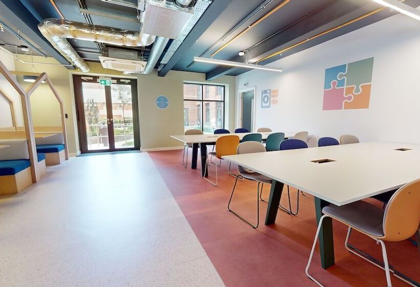 Пансион Student Only, Ensuite In A Stylish Apartment