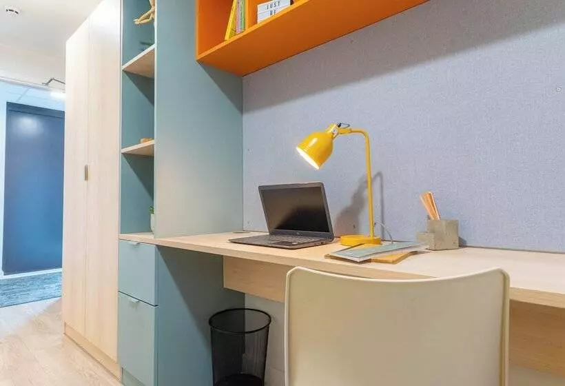 پانسیون Student Only, Ensuite In A Stylish Apartment