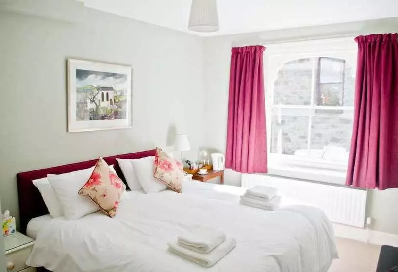 Majatalo The Red Lion