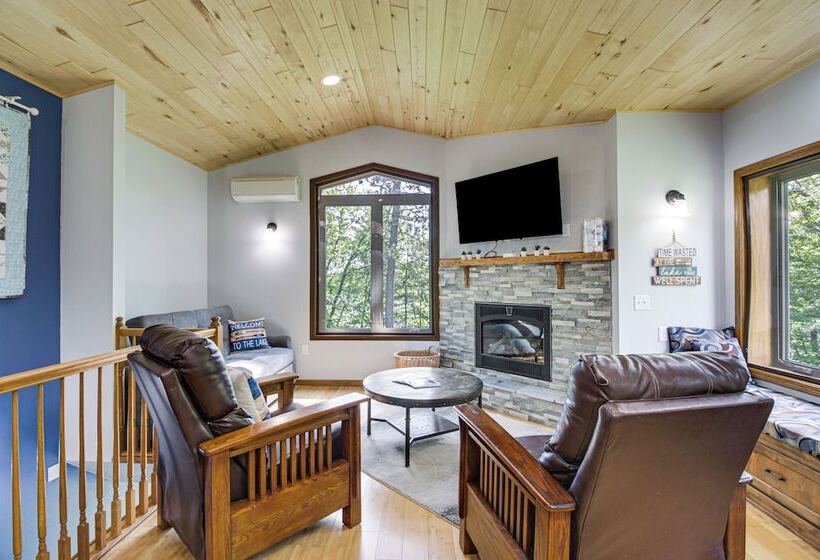 Lakefront Brainerd Escape W/ Games: Dogs Allowed!