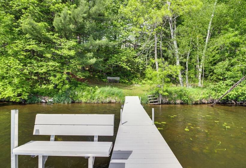 Lakefront Brainerd Escape W/ Games: Dogs Allowed!