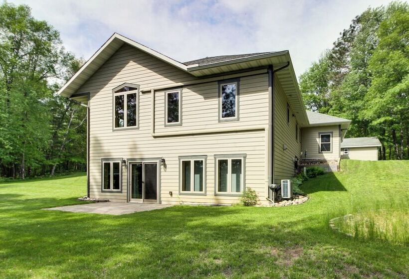 Lakefront Brainerd Escape W/ Games: Dogs Allowed!