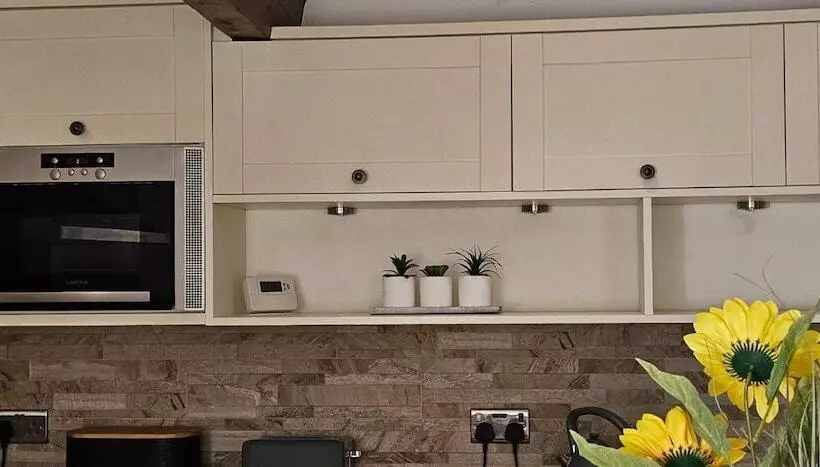 Residenssi Delightful Space View Farmhouse Astronauts Lodge