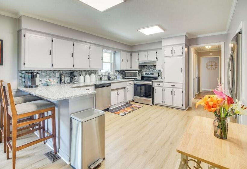 5 Mi To Center Hill Lake: Buffalo Valley Home