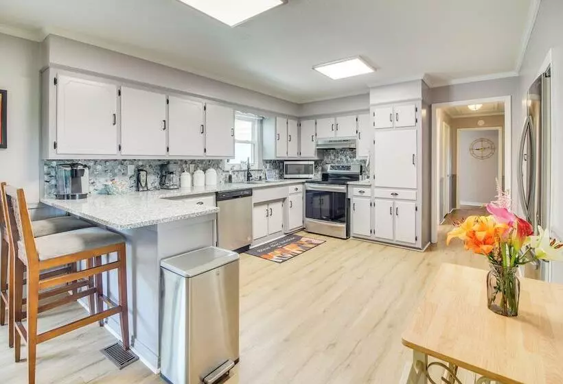 5 Mi To Center Hill Lake: Buffalo Valley Home