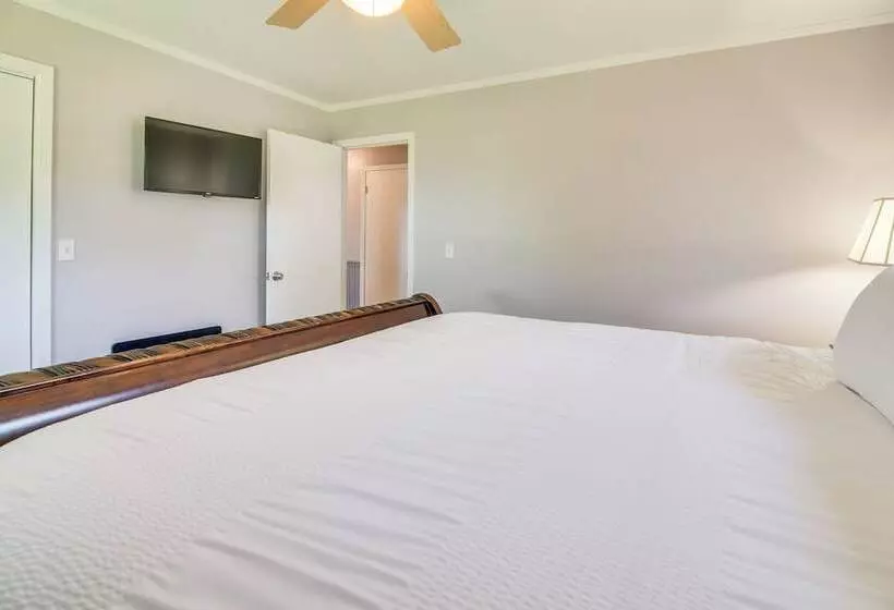 5 Mi To Center Hill Lake: Buffalo Valley Home