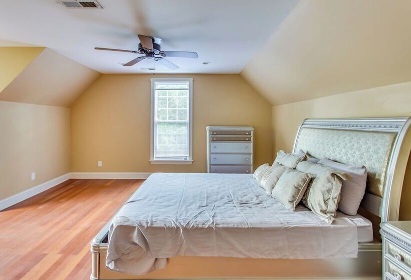 < 1/8 Mi To Boat Ramp: Family Home In Conway