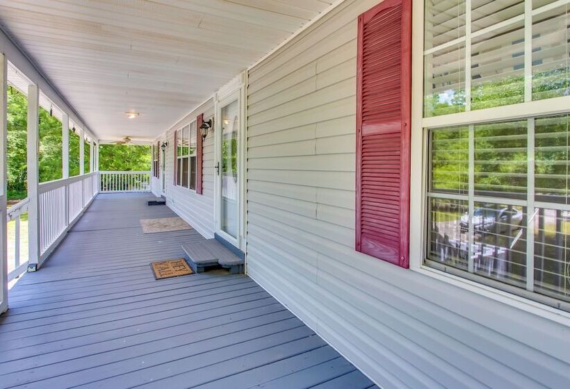 < 1/8 Mi To Boat Ramp: Family Home In Conway