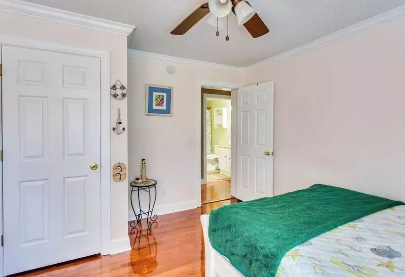 < 1/8 Mi To Boat Ramp: Family Home In Conway