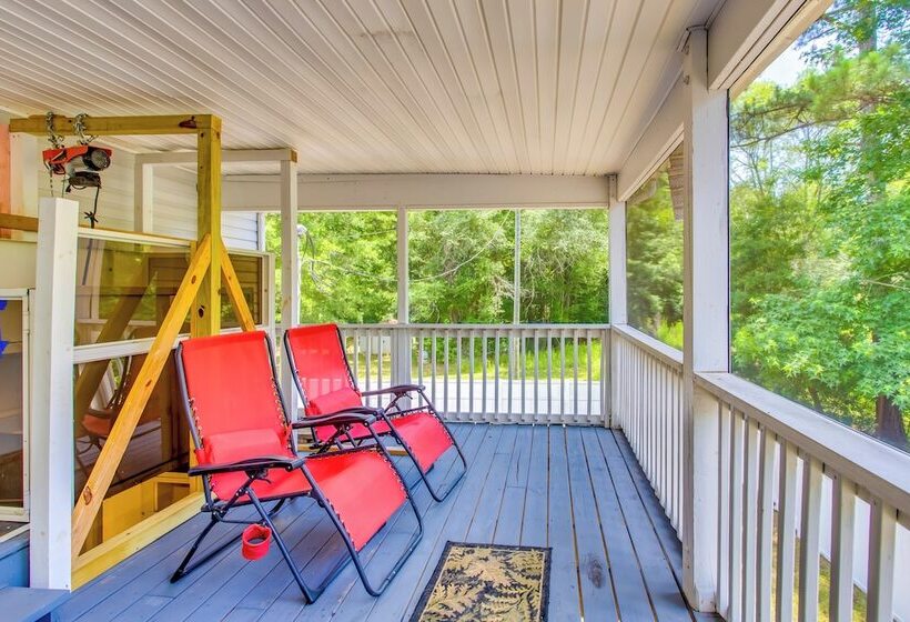 < 1/8 Mi To Boat Ramp: Family Home In Conway