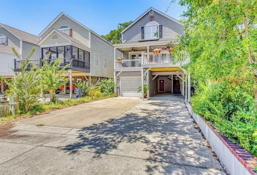 1/2 Mi To Ocean: Sunny Surfside Beach Escape!