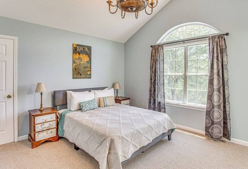 1/2 Mi To Ocean: Sunny Surfside Beach Escape!