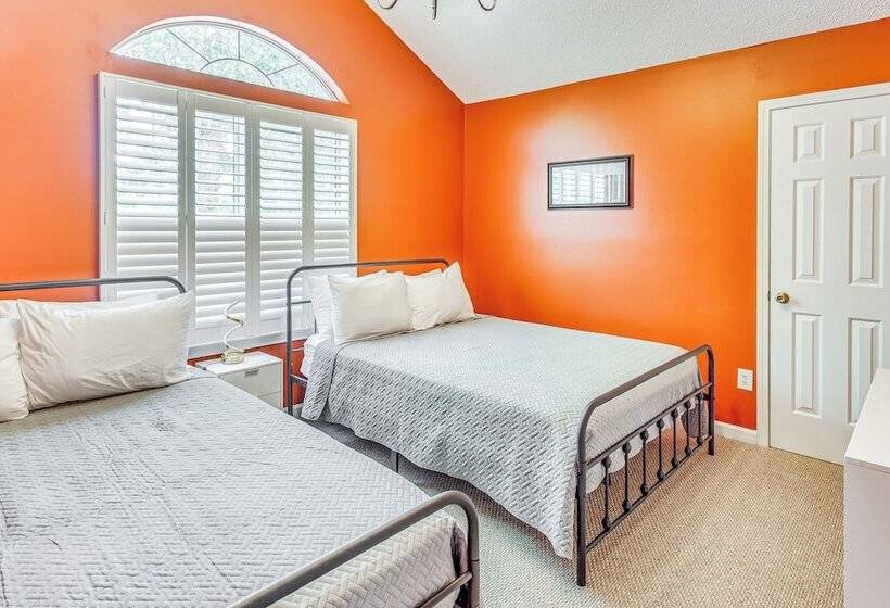 1/2 Mi To Ocean: Sunny Surfside Beach Escape!