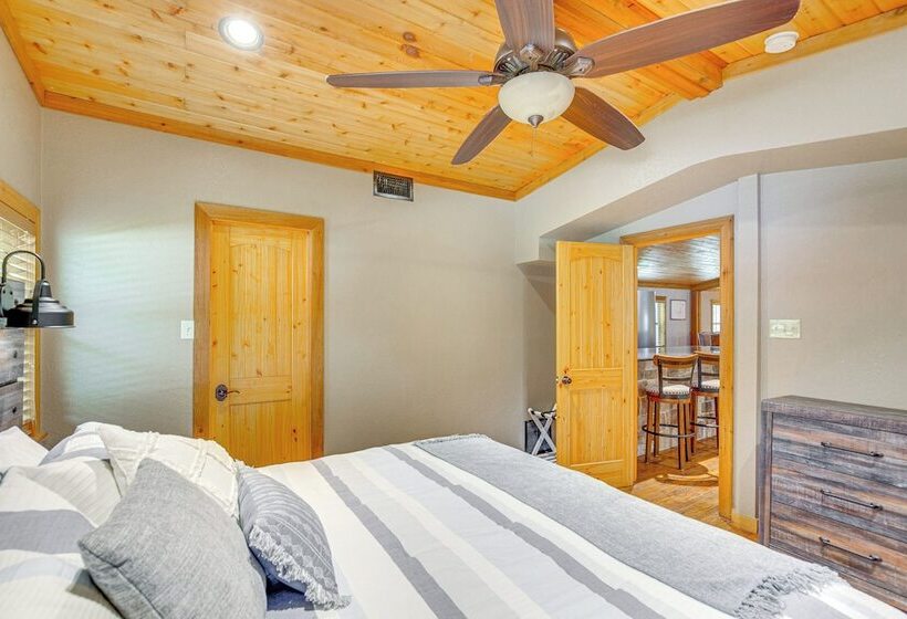 Deck & Fire Pit: Unique Pottsboro Haven