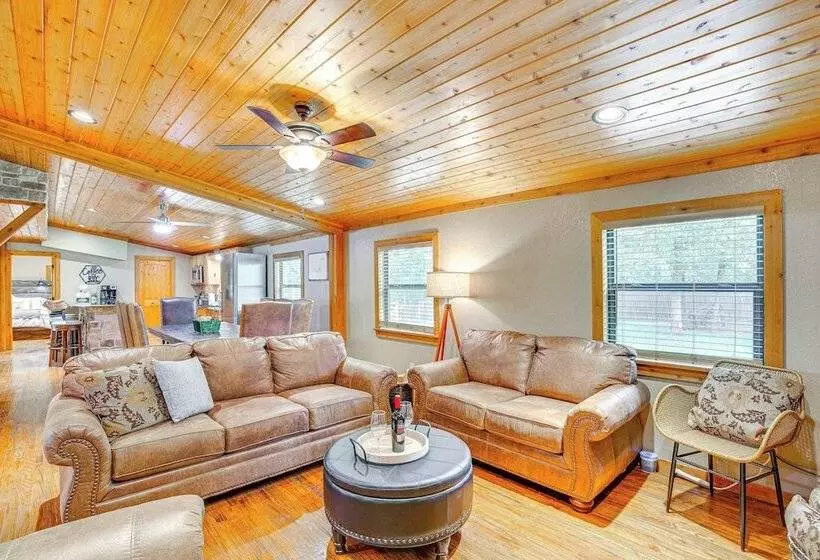 Deck & Fire Pit: Unique Pottsboro Haven