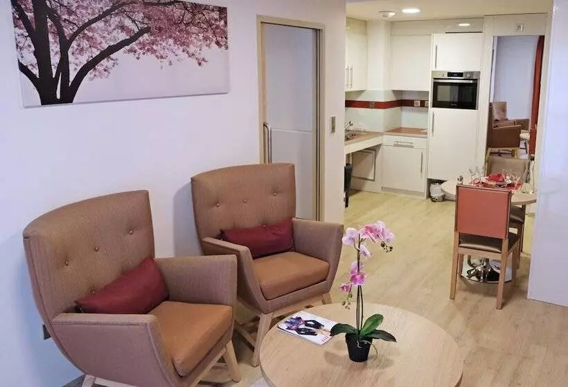 Zenao Montreuil Croix De Chavaux