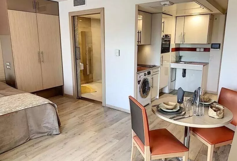 Zenao Montreuil Croix De Chavaux