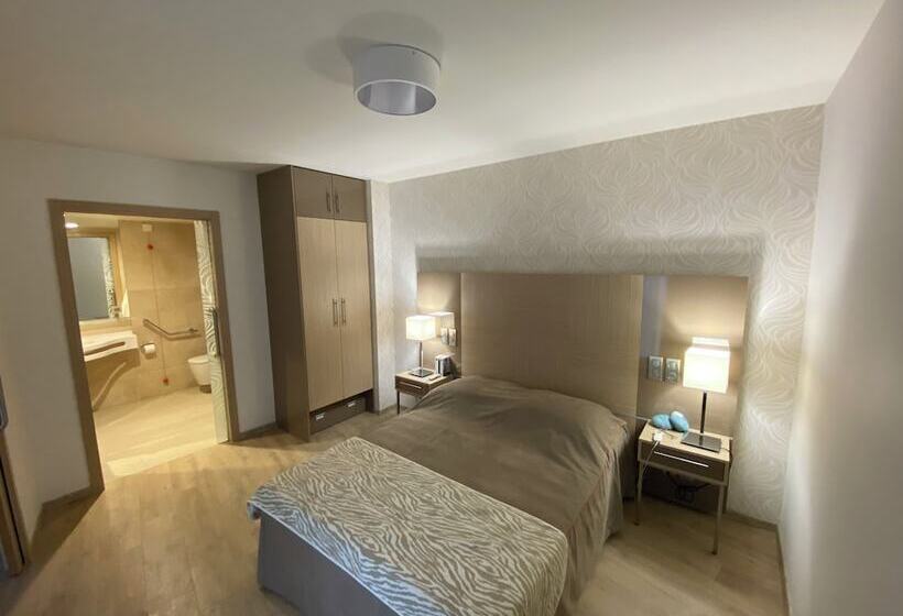 Zenao Montreuil Croix De Chavaux