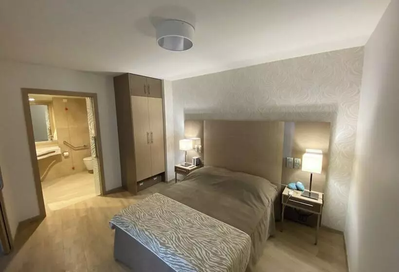 Zenao Montreuil Croix De Chavaux