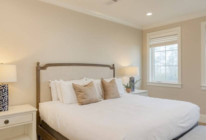 Anhinga By Avantstay Sleeps 24, Pool, Near Beach