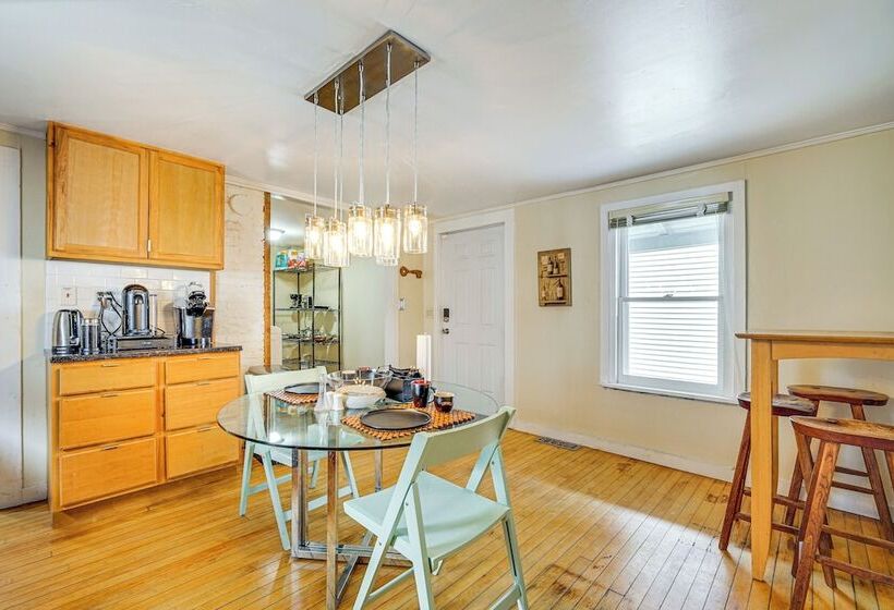 Bennington Gem W/ Smart Tv Near Historic District!