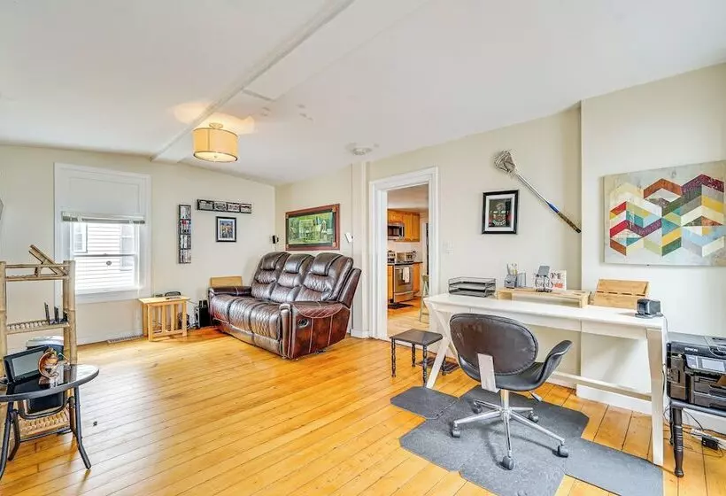 Bennington Gem W/ Smart Tv Near Historic District!