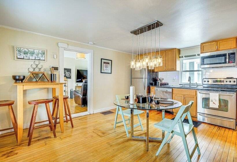 Bennington Gem W/ Smart Tv Near Historic District!